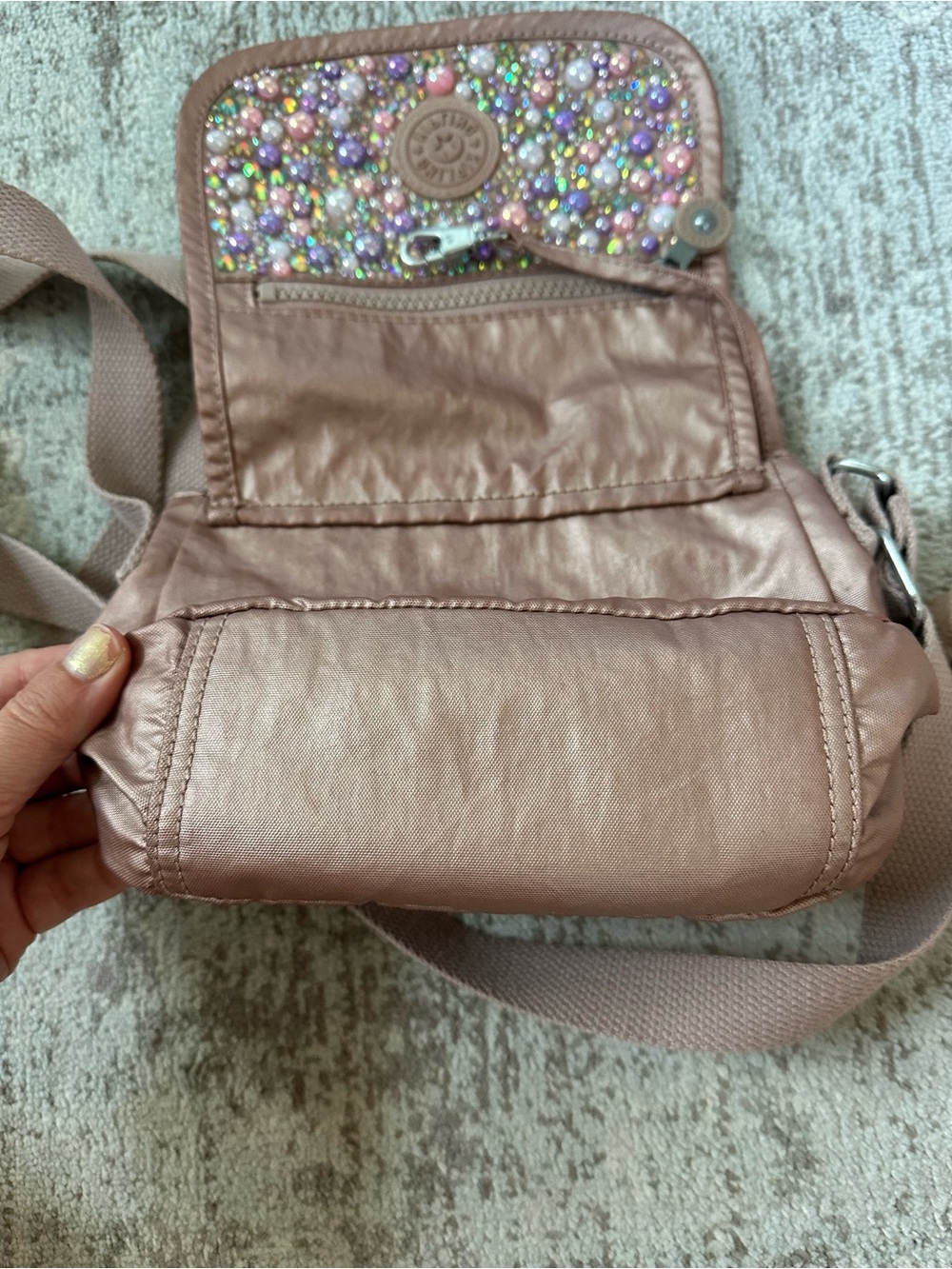 Kipling Metallic Blush Pink Small Crossbody bag. One of a kind - Picture 5 of 5